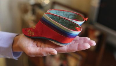 قدم اللوتس: رمز الجمال واﻷنوثة في الصين القديمة