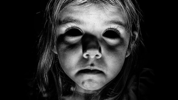 الأطفال ذوي العيون السوداء BlackeyedKid-590x332-1